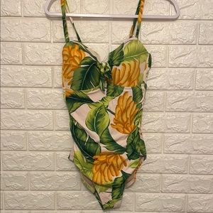 #076. Tropical Leaf Print Swimsuit